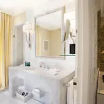 فندق Domaine Les Crayeres