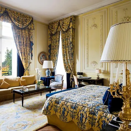 Domaine Les Crayeres Hotel Remeš
