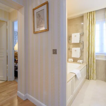 Отель Domaine Les Crayeres Реймс