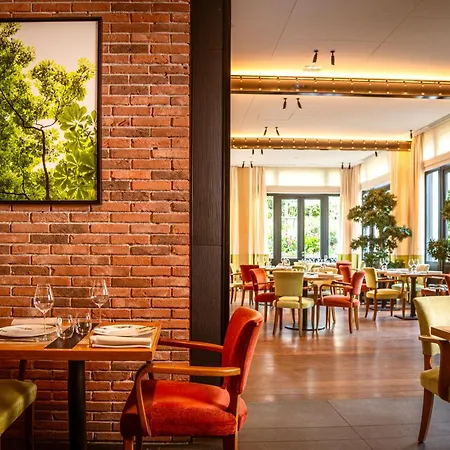 ホテル Domaine Les Crayeres 5*