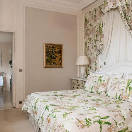 Domaine Les Crayeres Hotel