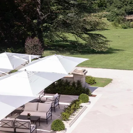 Отель Domaine Les Crayeres 5*
