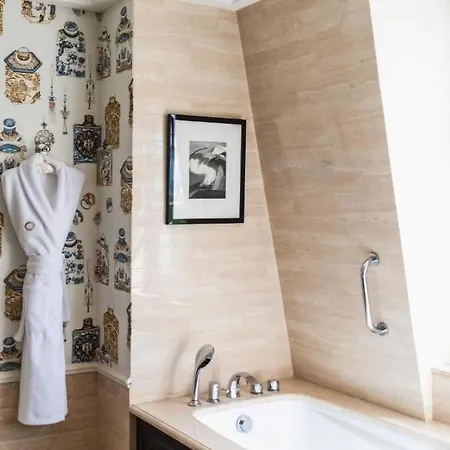 Отель Domaine Les Crayeres 5*