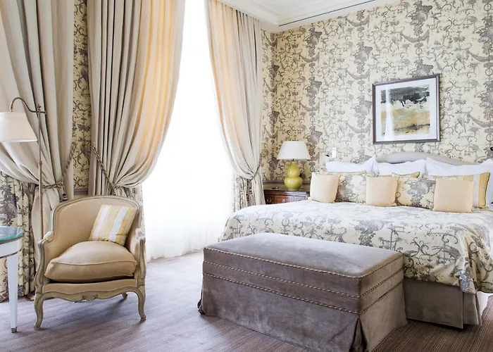 Domaine Les Crayeres 5* Reims